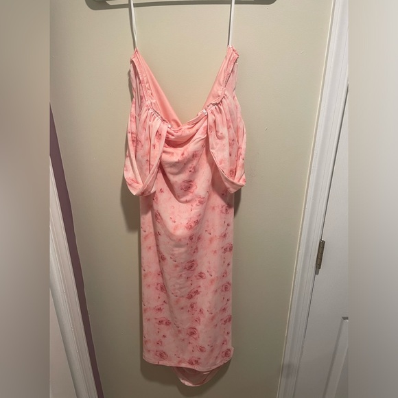 Shein Curve Off the Shoulder Bodycon Dress - Picture 6 of 7